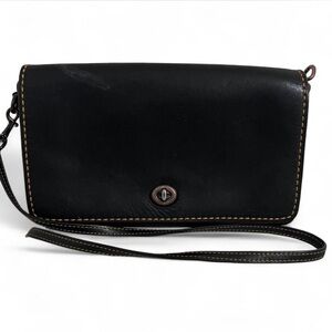 Coach Dinky Crossbody Bag Black Glovetanned Leather Turnlock